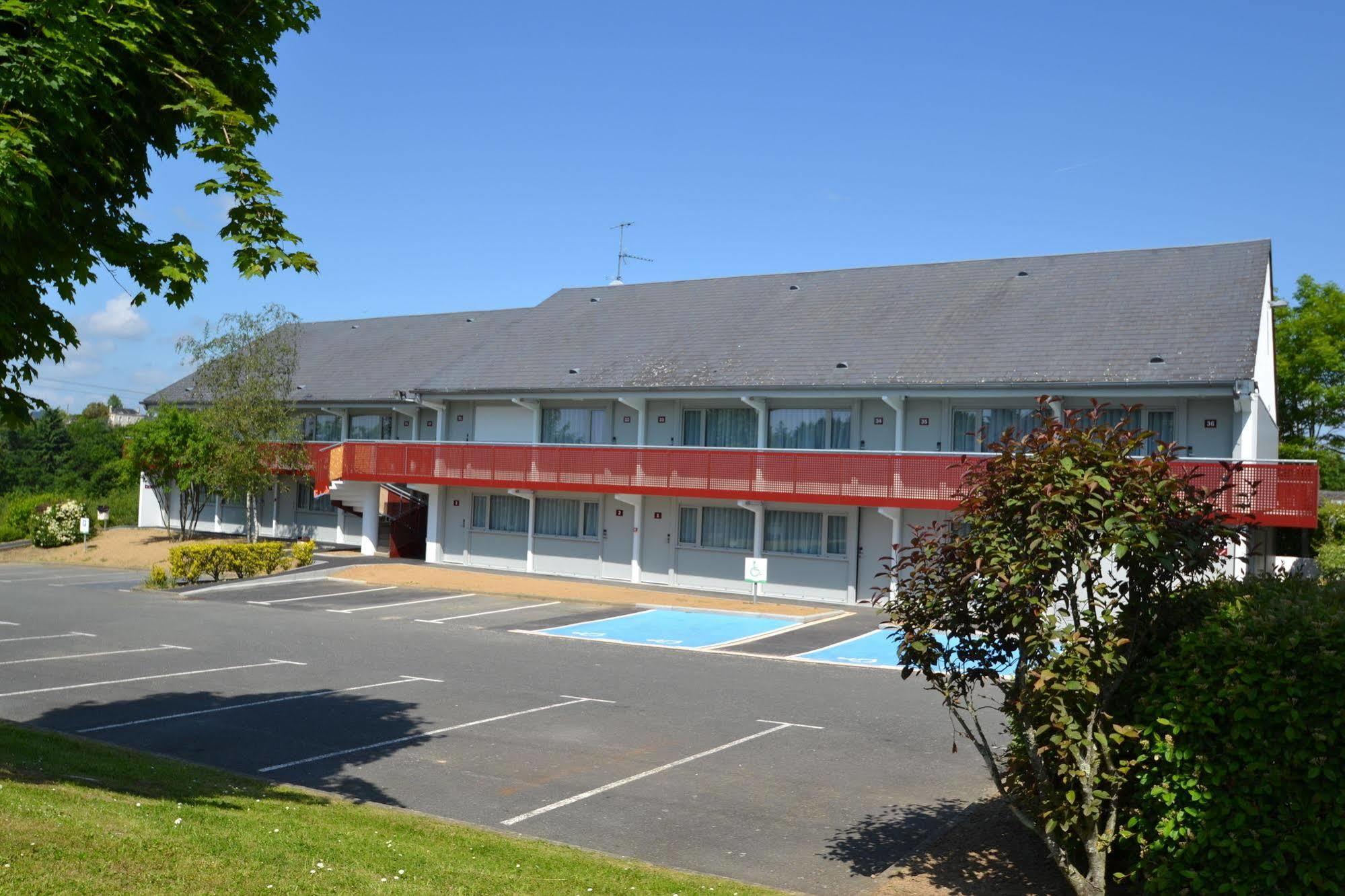 Brit Hotel Mayenne Ngoại thất bức ảnh